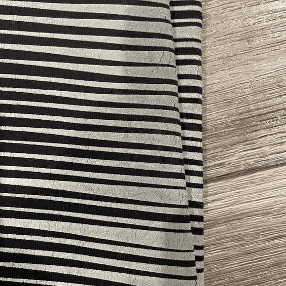 Women's Nike Dri Fit Reflective Leggings Size XS - Picture 5 of 7